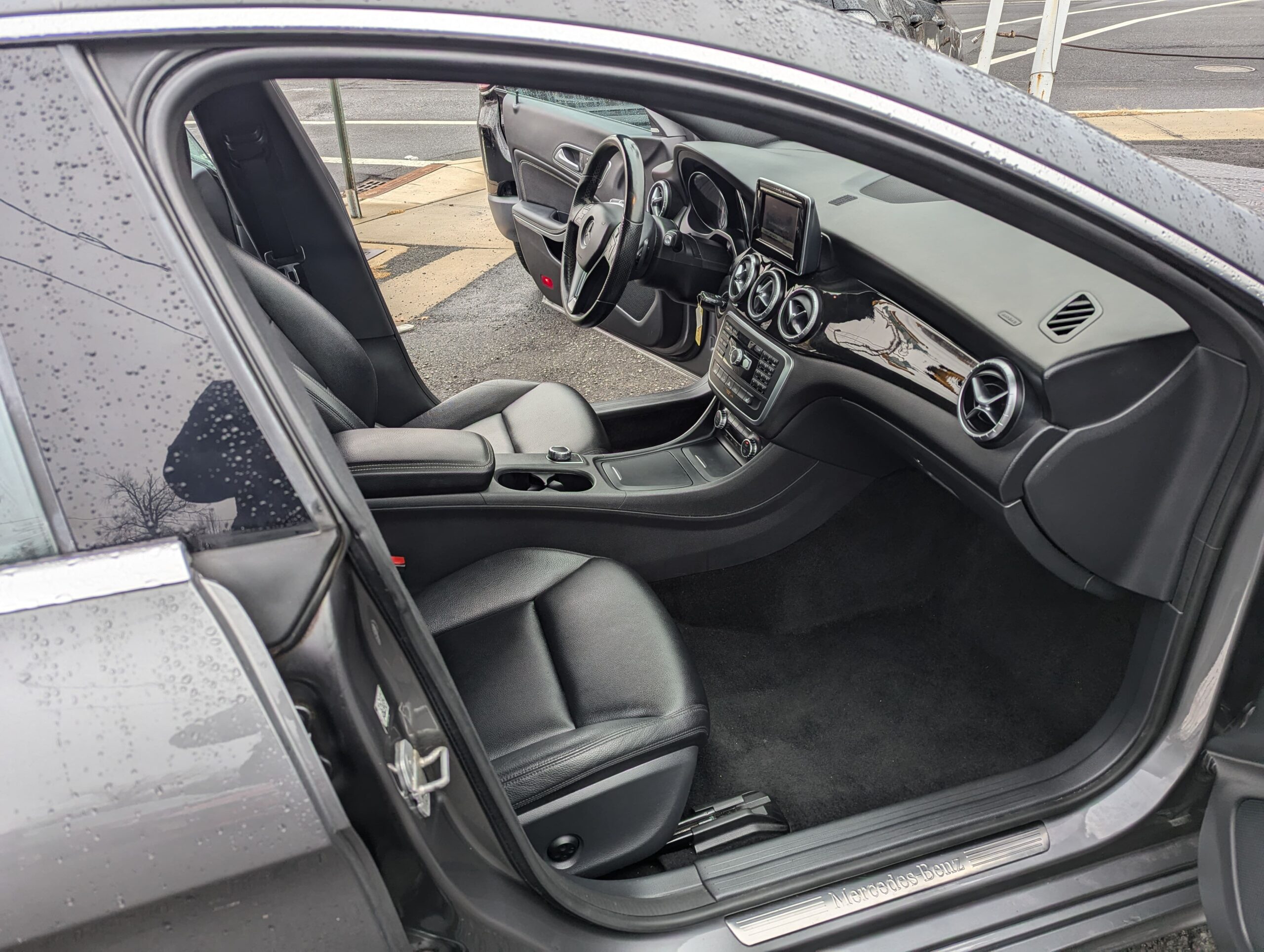 Mercedes-Benz CLA 250 4MATIC