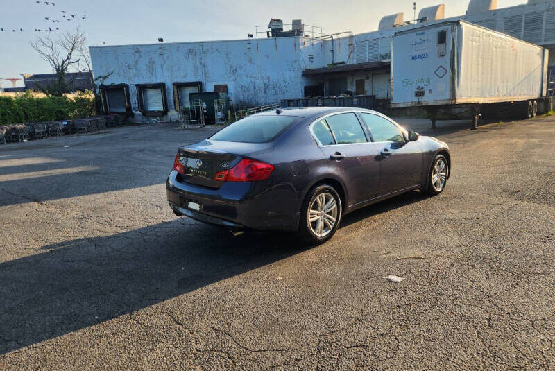 Infiniti G25