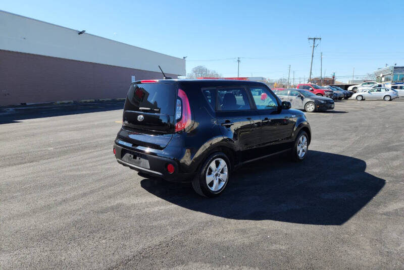 2017 Kia Soul Black