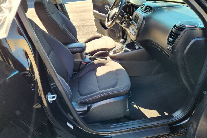 2017 Kia Soul Black