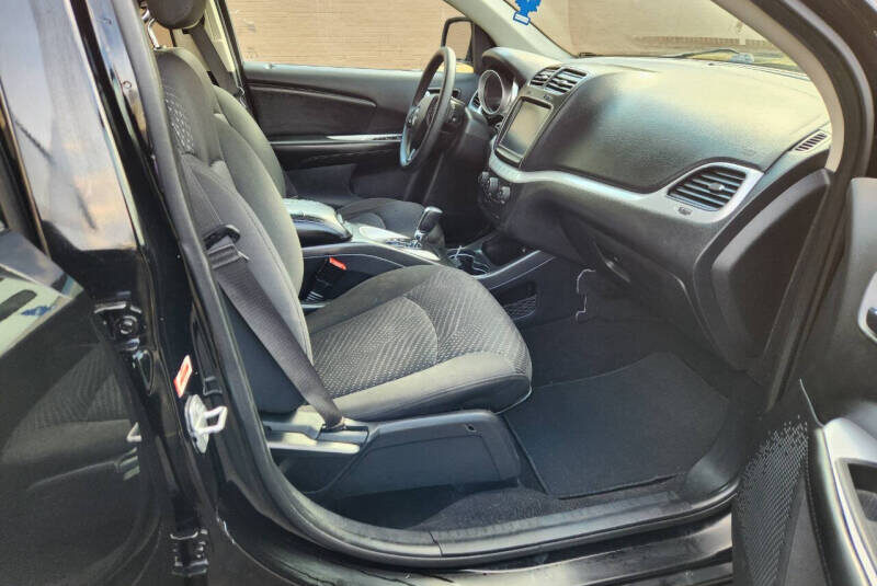 2018 Dodge Journey Black
