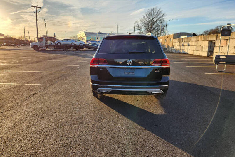 2018 Volkswagen Atlas Black