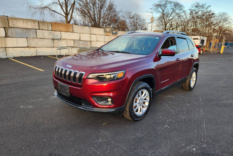 2019 Jeep Cherokee Red