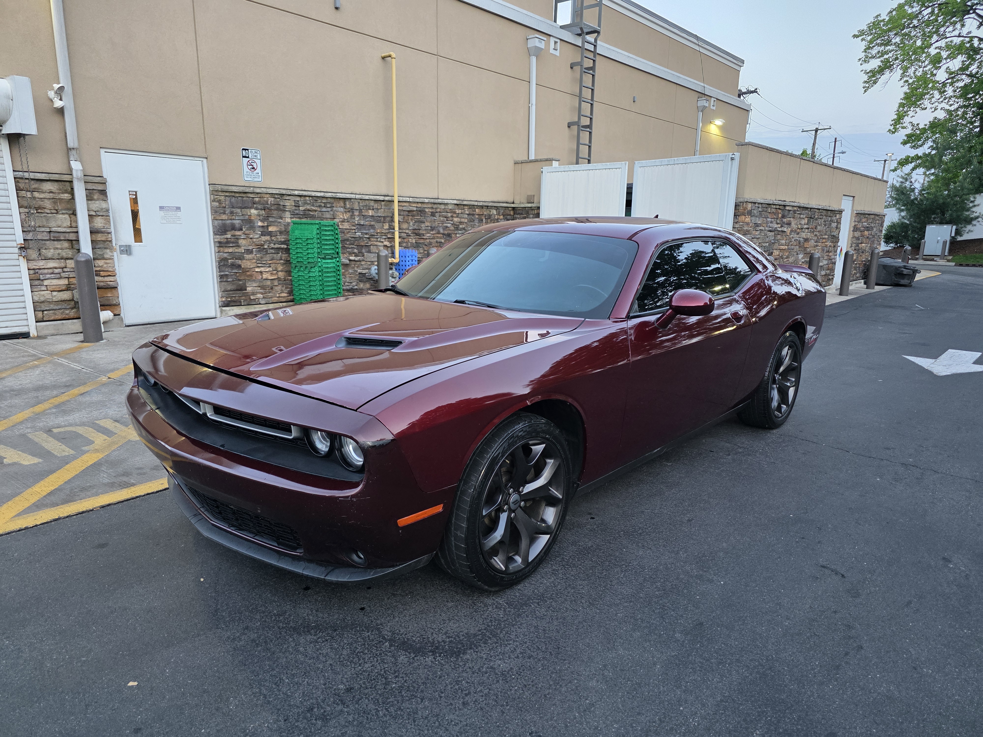 2017 Dodge Challenger SXT Plus