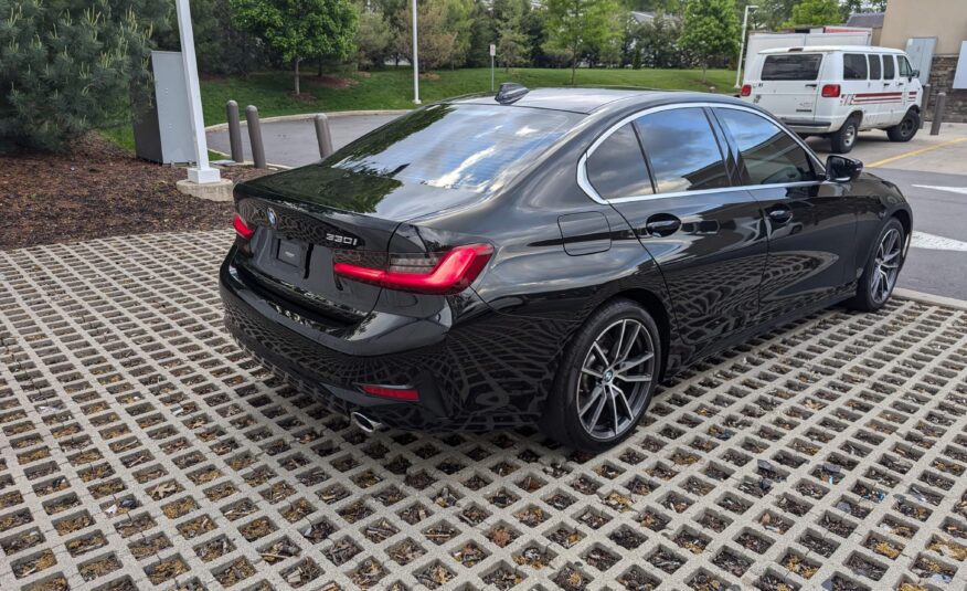 BMW 3 Series 330i