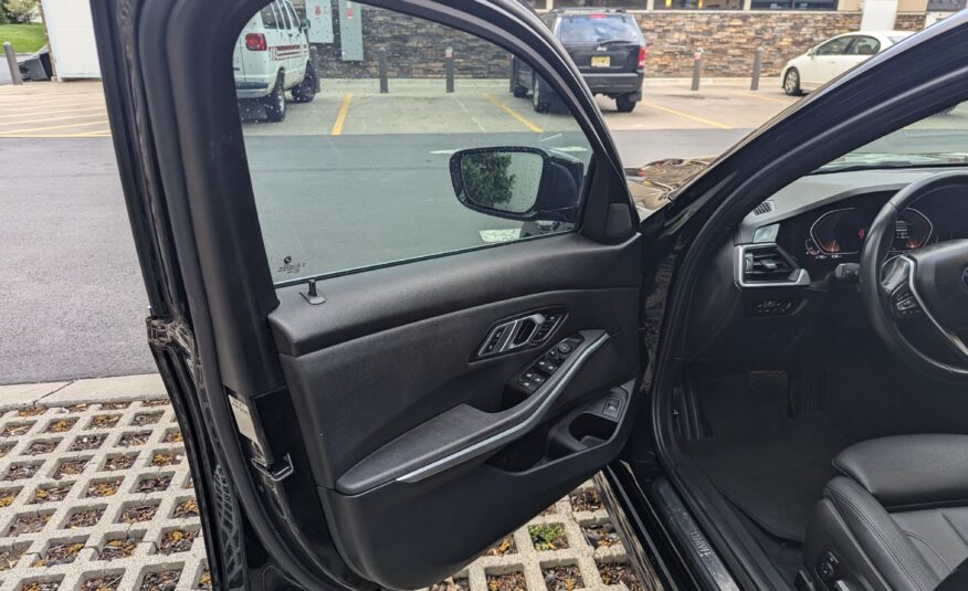 BMW 3 Series 330i