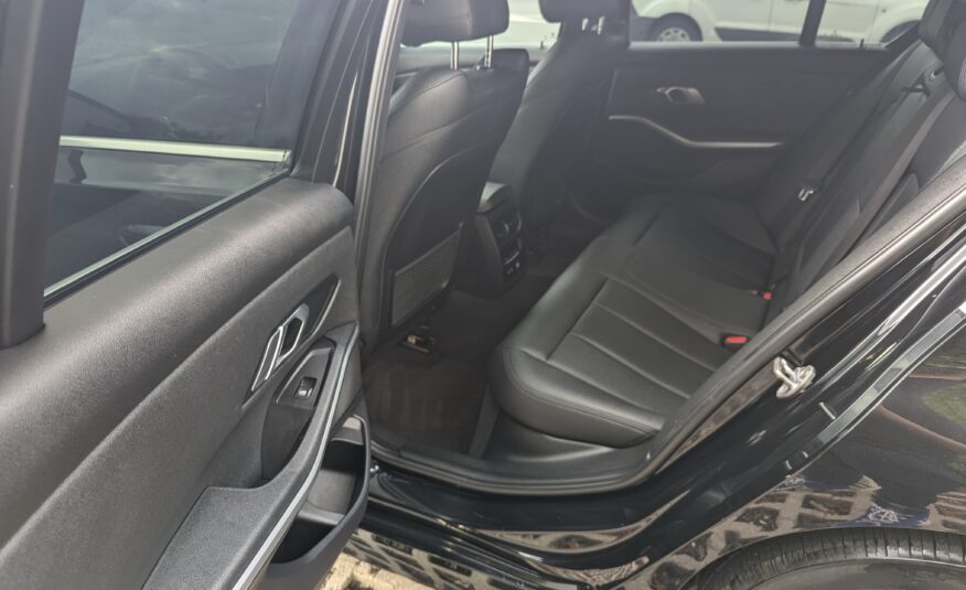 BMW 3 Series 330i