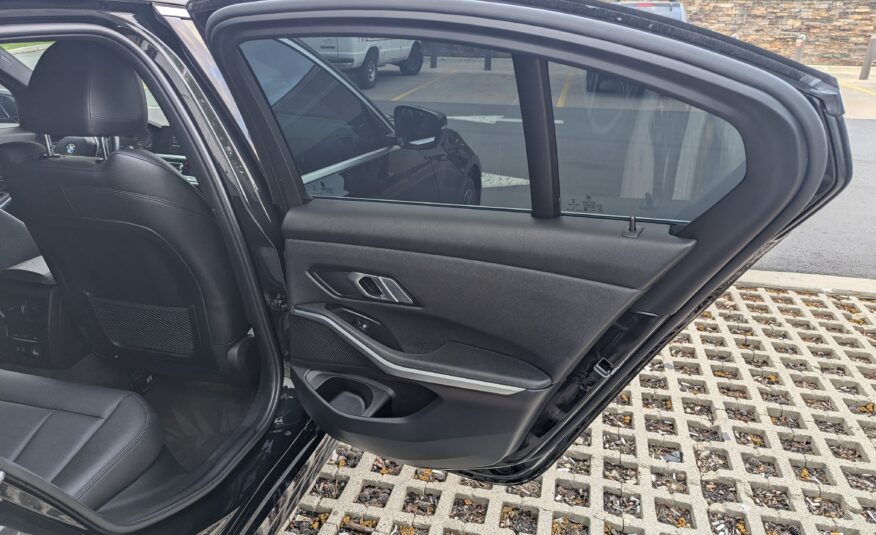 BMW 3 Series 330i