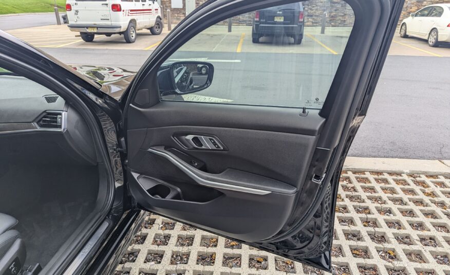 BMW 3 Series 330i