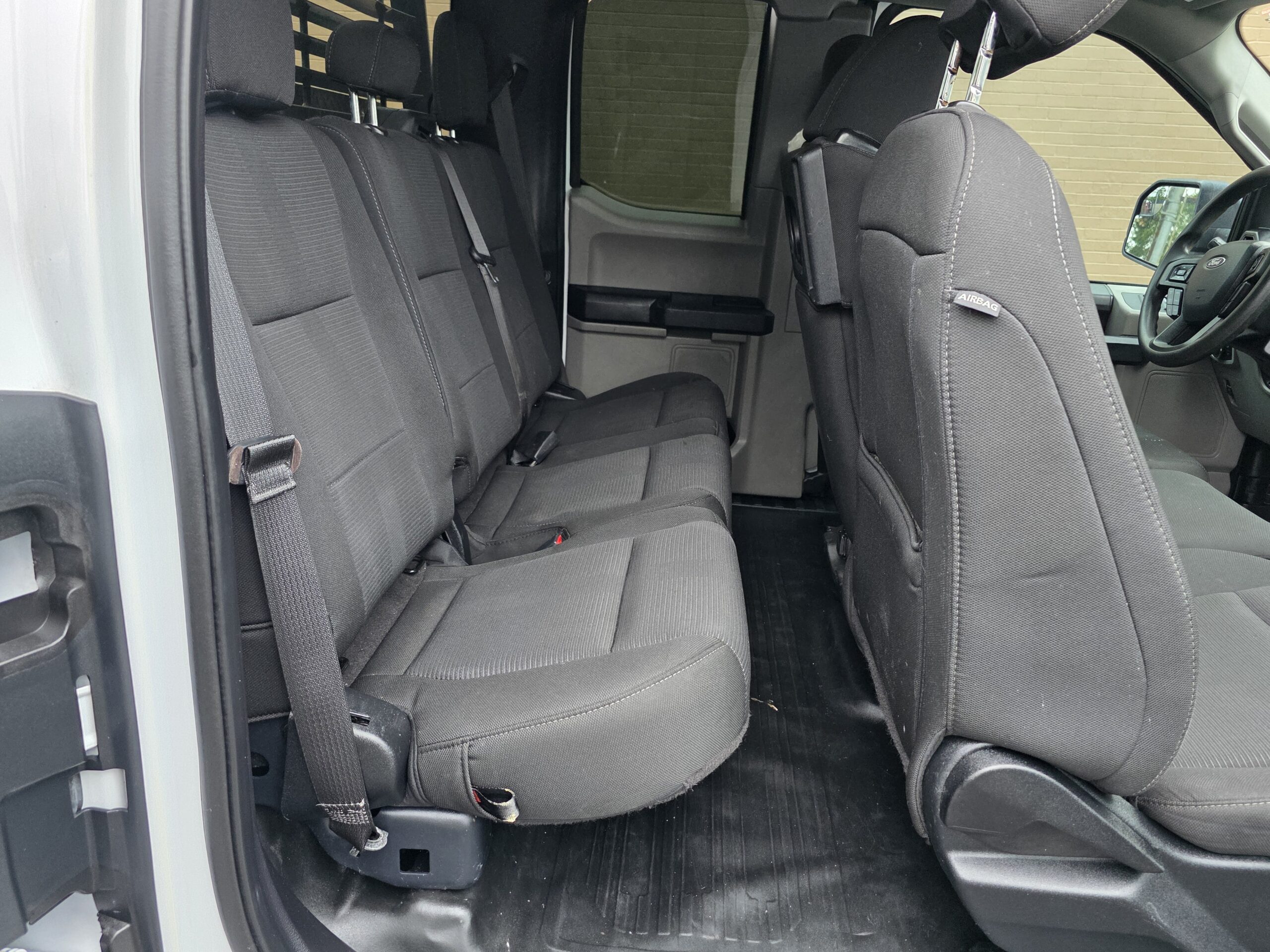 Ford F-150 XL Extended Cab Medium Bed w/Rear Doors