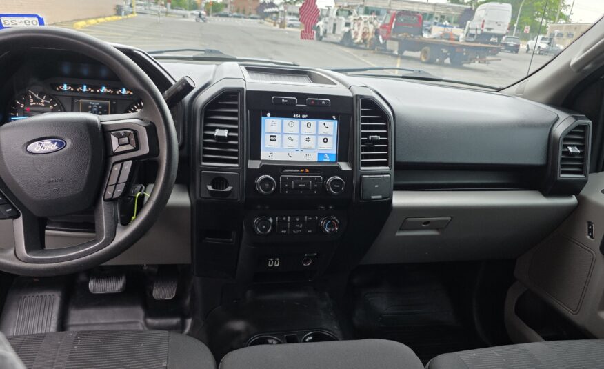 Ford F-150 XL Extended Cab Medium Bed w/Rear Doors